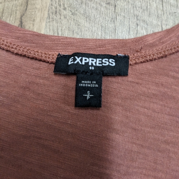 Express Sleeveless Active Top "You're my person" Front Knot - Picture 3 of 6